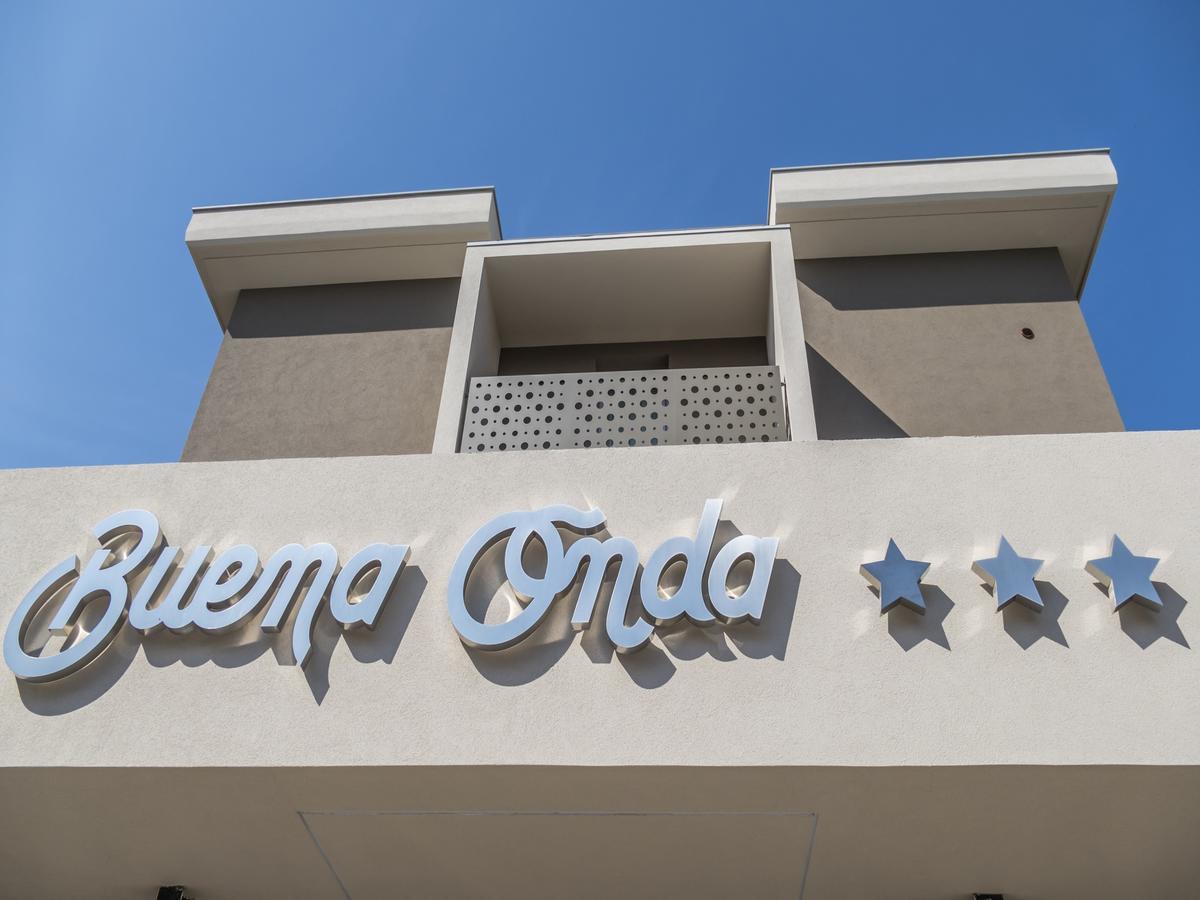 Hotel Buena Onda Пескиера дел Гарда Екстериор снимка